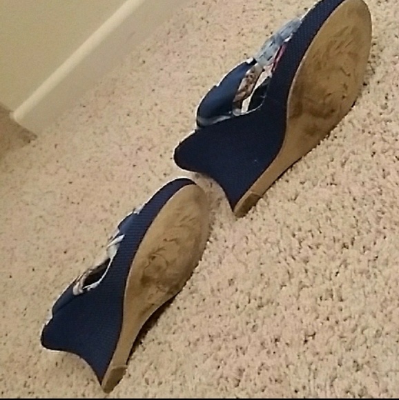 Cute Beverly Feldman wedge sandals sz 40 - Picture 6 of 8